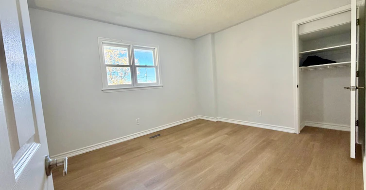 1135 Rovenshoe Road S, East Gwillimbury, ON, L4P 3E9 - 11
