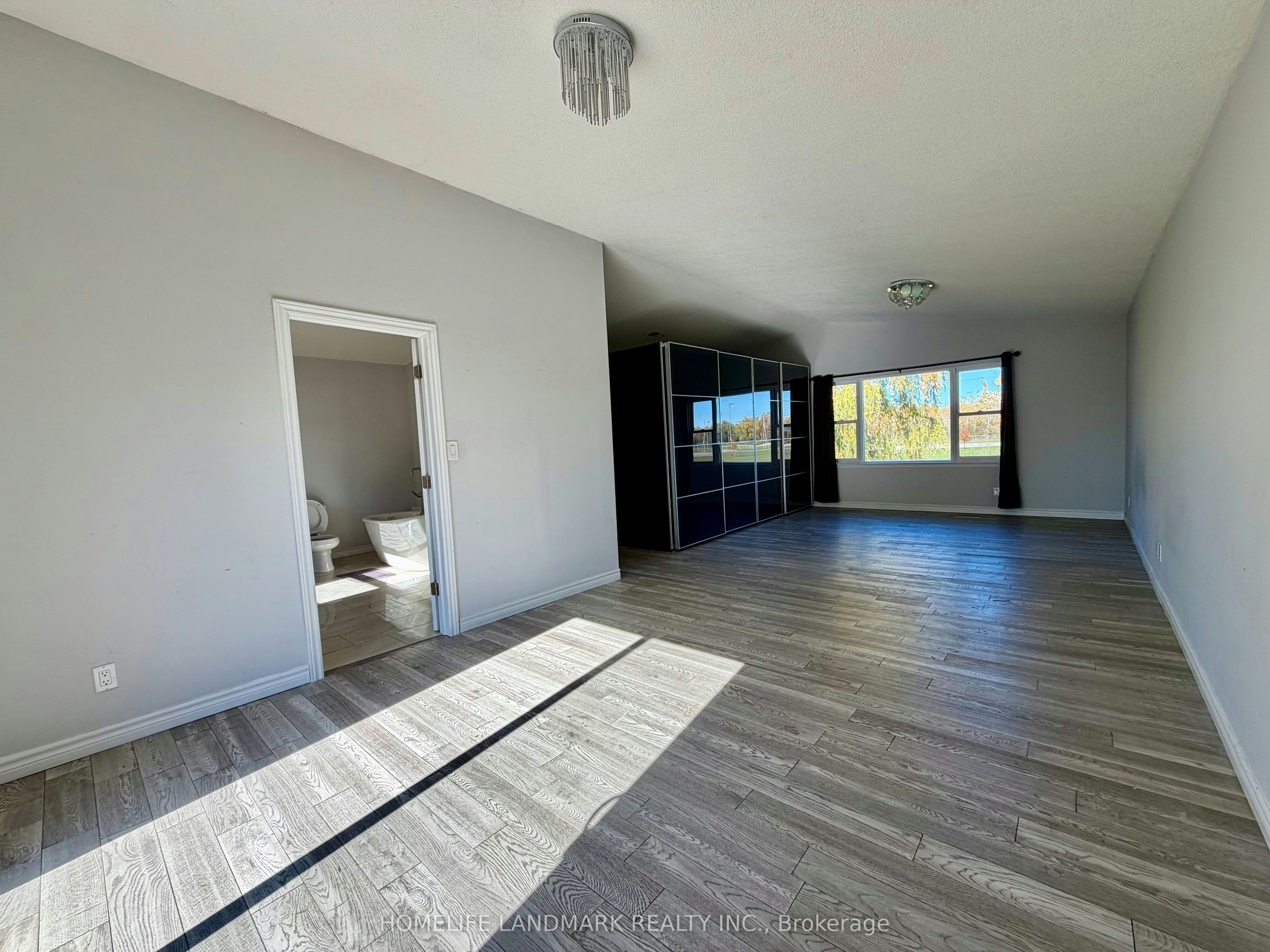 1135 Rovenshoe Road S, East Gwillimbury, ON, L4P 3E9 - 14