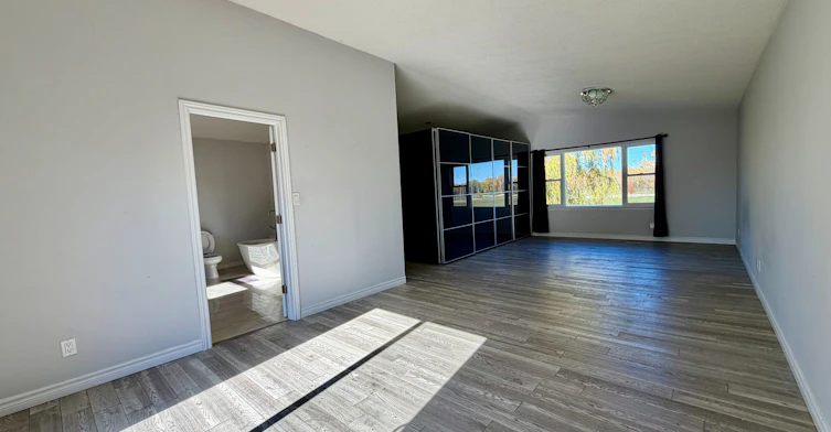 1135 Rovenshoe Road S, East Gwillimbury, ON, L4P 3E9 - 14
