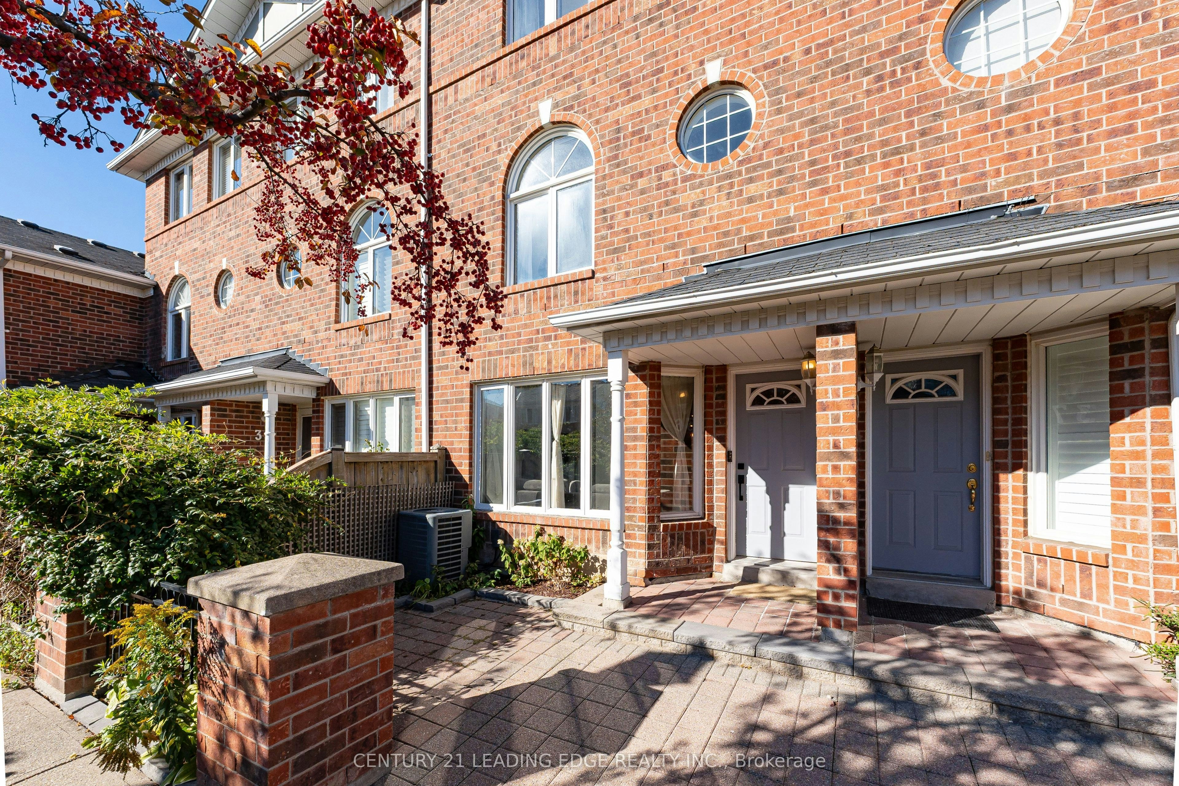 36-18 Clark Avenue, Markham, ON, L4J 8H1