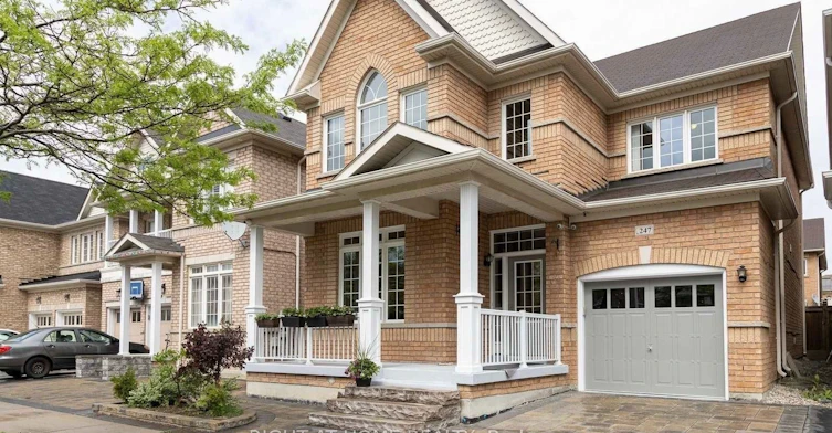 247 Rizal Avenue, Markham, ON, L6B 0M8