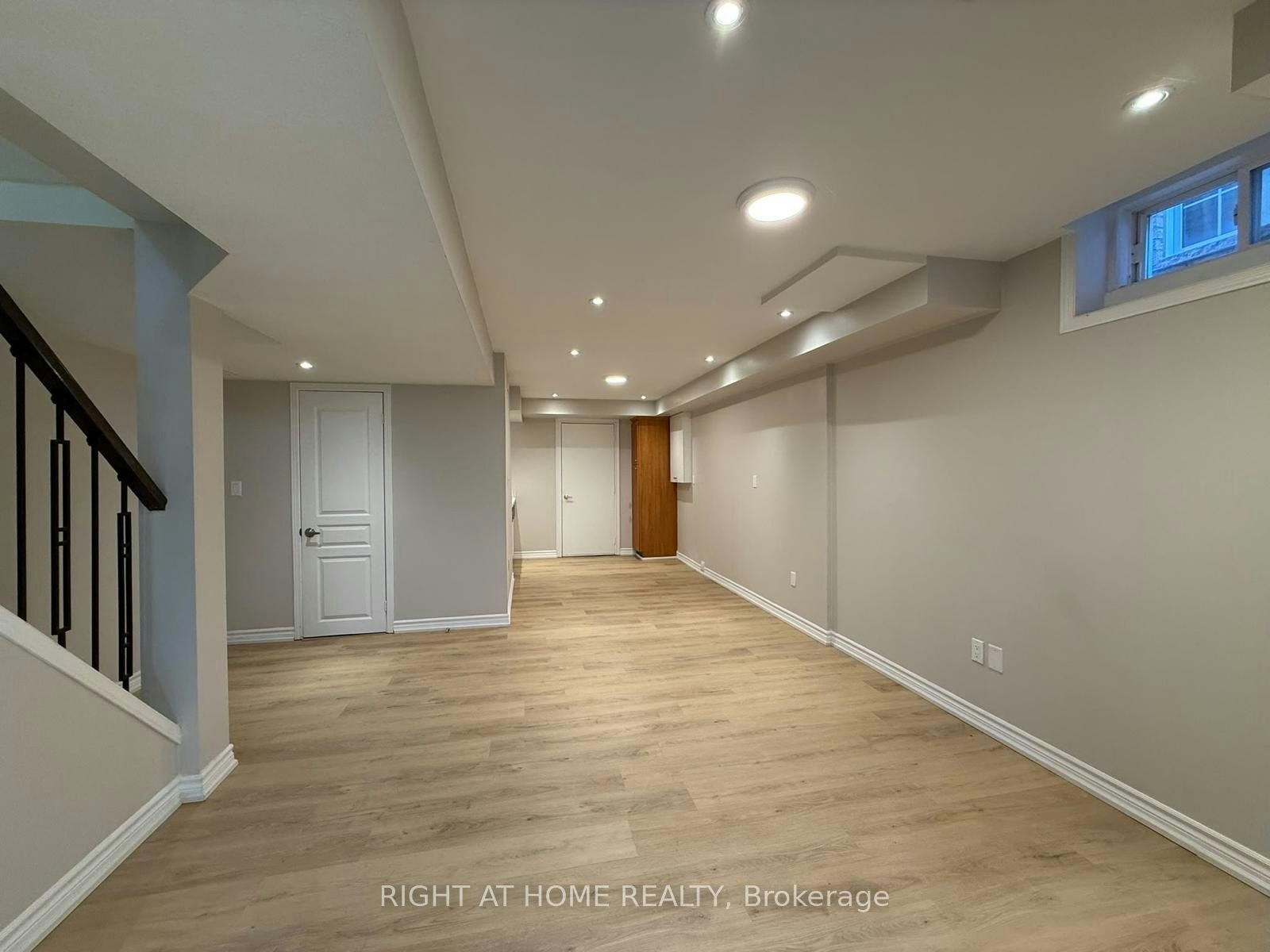 247 Rizal Avenue, Markham, ON, L6B 0M8 - 24