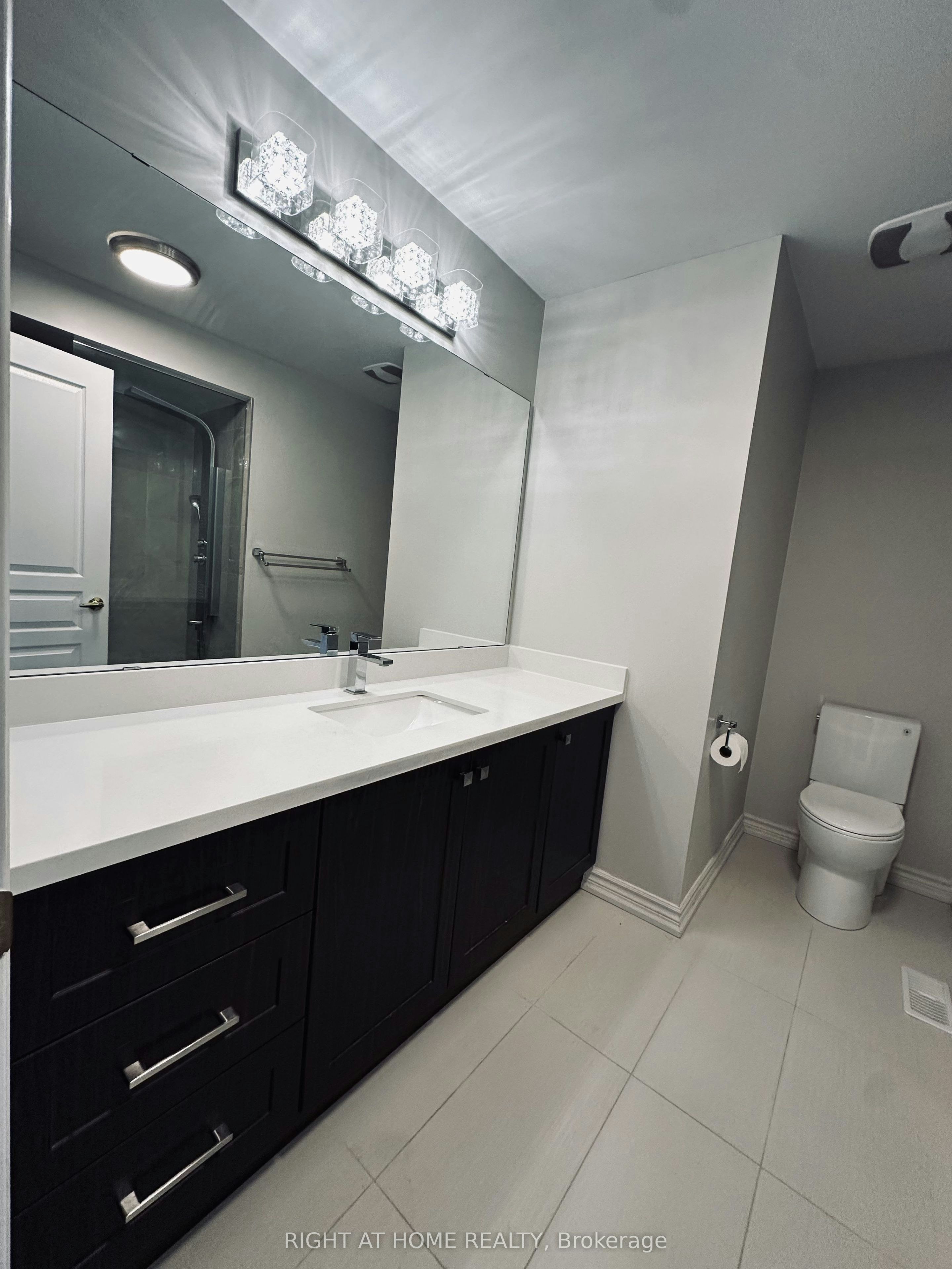 247 Rizal Avenue, Markham, ON, L6B 0M8 - 21