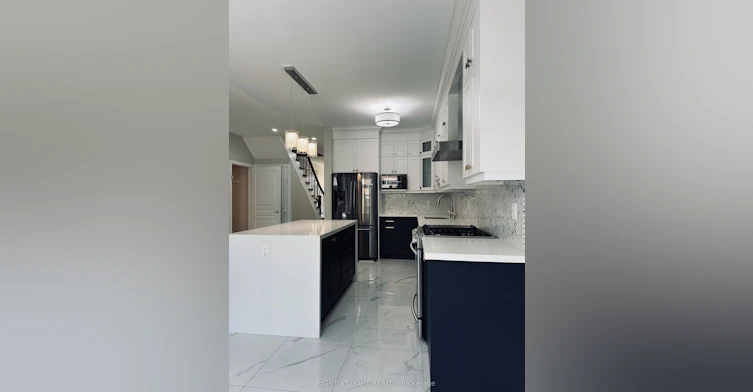 247 Rizal Avenue, Markham, ON, L6B 0M8 - 7