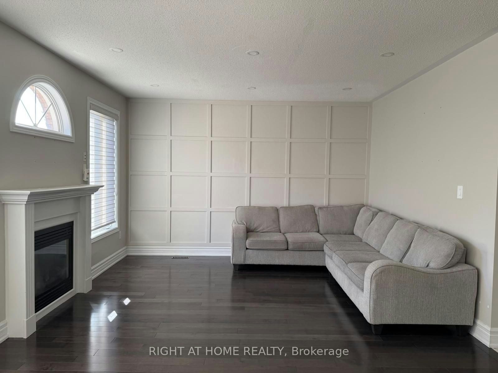 247 Rizal Avenue, Markham, ON, L6B 0M8 - 3