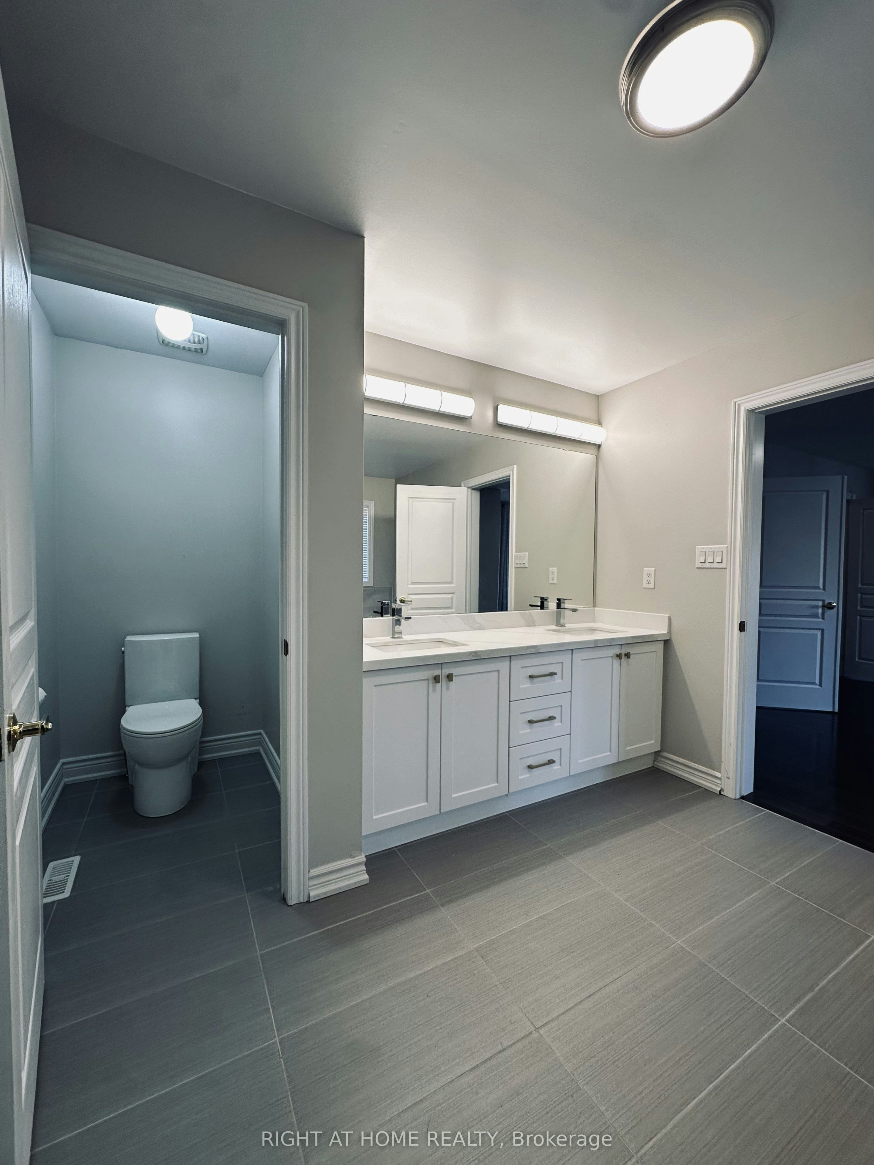 247 Rizal Avenue, Markham, ON, L6B 0M8 - 20