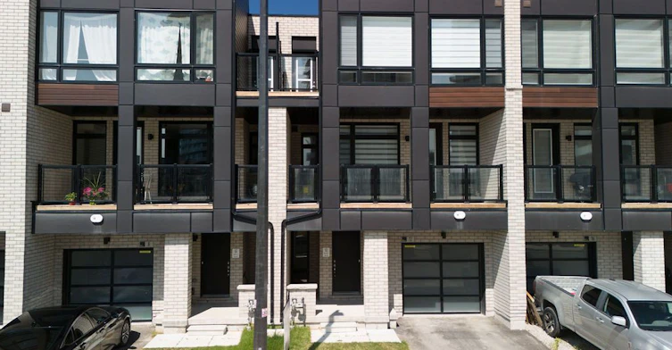 12 Dandara Gate, Vaughan, ON, L4L 1V8