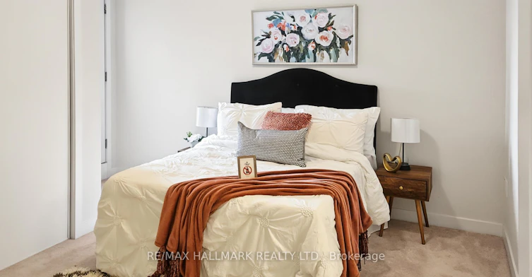 12 Dandara Gate, Vaughan, ON, L4L 1V8 - 12