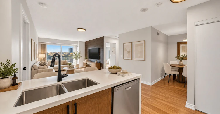 427-18 Harding Boulevard W, Richmond Hill, ON, L4C 0T3 - 2