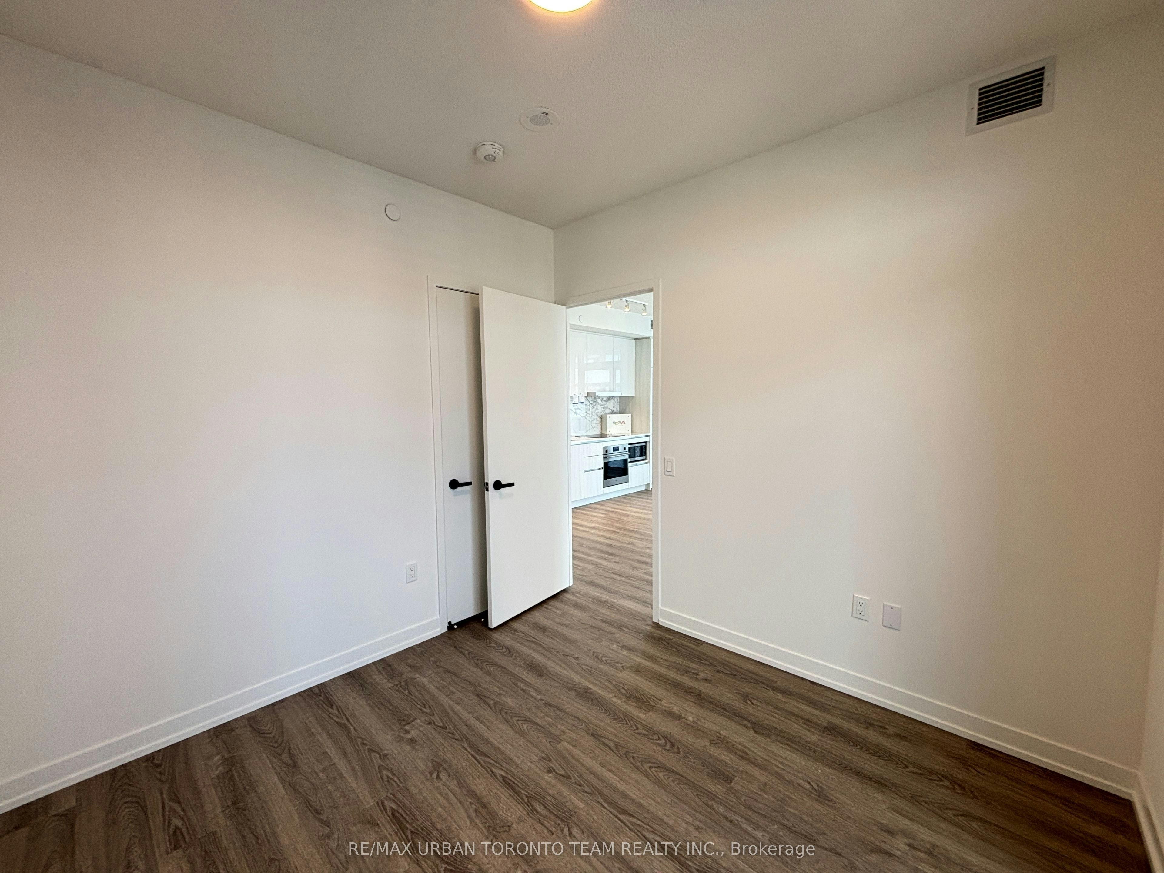 4815-195 Commerce Street, Vaughan, ON, L4K 0P9 - 10