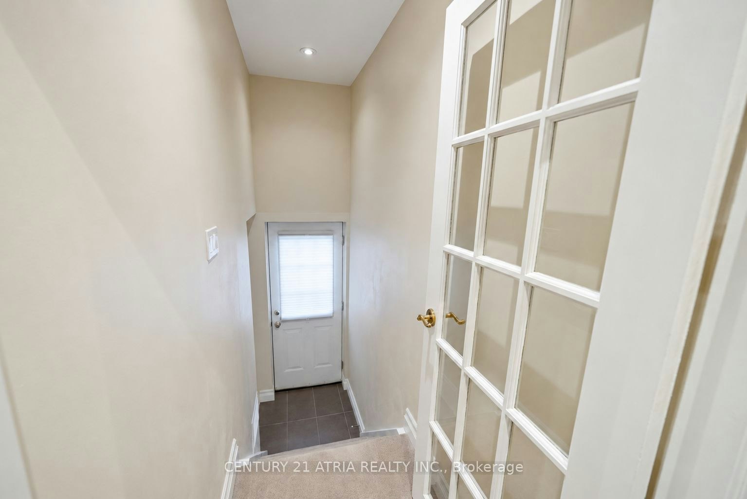 402 Palmer Avenue, Richmond Hill, ON, L4C 1P8 - 2