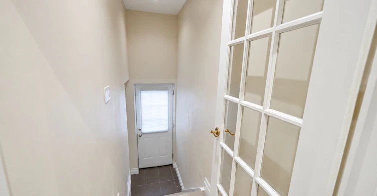 402 Palmer Avenue, Richmond Hill, ON, L4C 1P8 - 2