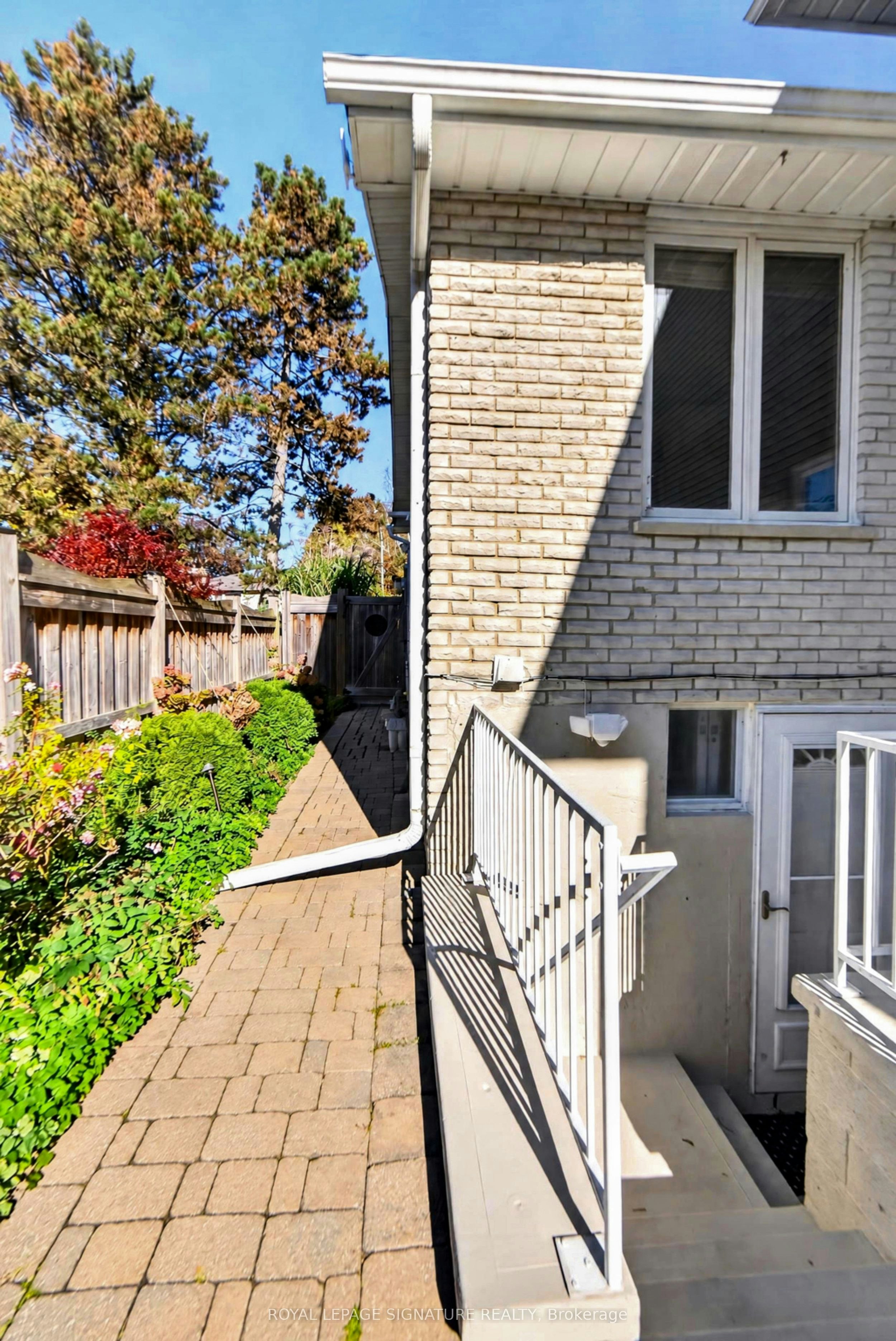 Lower-1 Banquo Road, Markham, ON, L3T 3G9 - 14