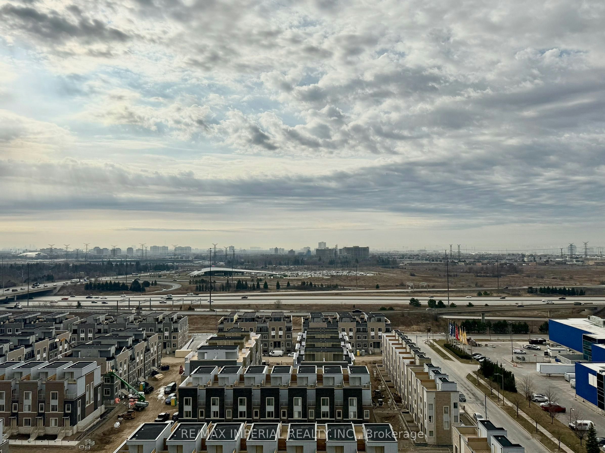 1606-10 Honeycrisp Crescent, Vaughan, ON, L4K 0M7 - 10