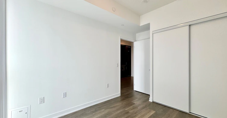1606-10 Honeycrisp Crescent, Vaughan, ON, L4K 0M7 - 7