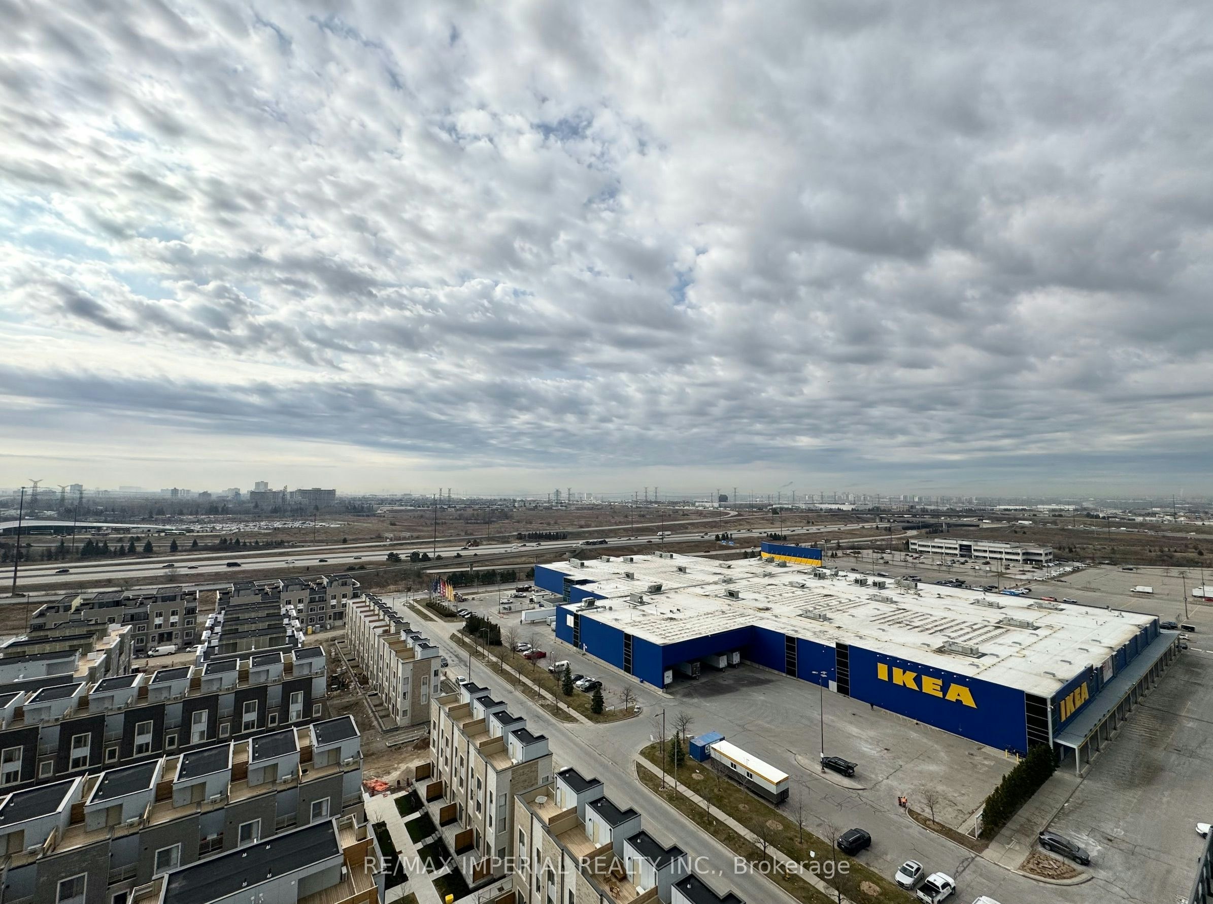 1606-10 Honeycrisp Crescent, Vaughan, ON, L4K 0M7 - 11