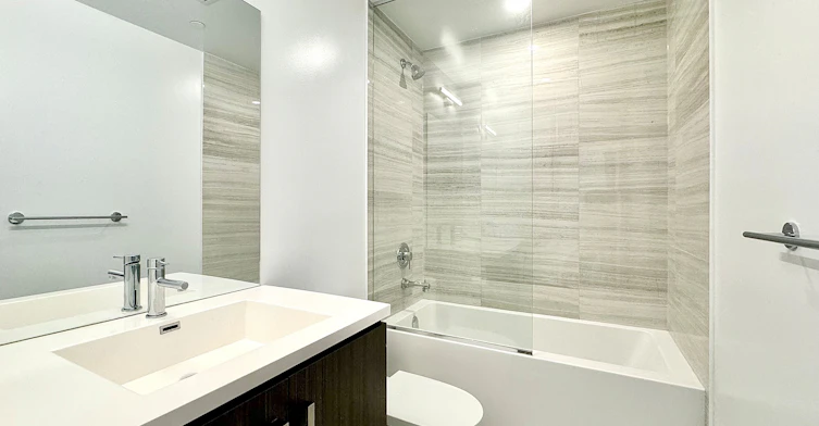 1606-10 Honeycrisp Crescent, Vaughan, ON, L4K 0M7 - 3