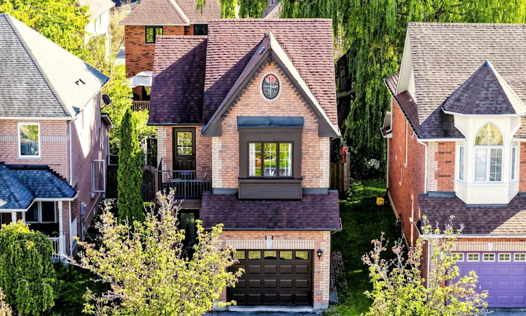 45 Colonial Crescent