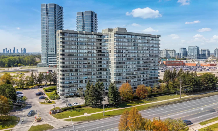 1209-7460 Bathurst Street