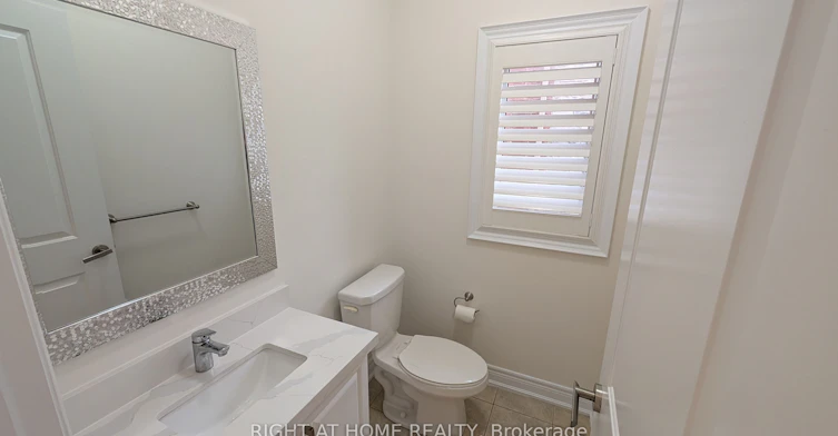 29 Mondial Crescent, East Gwillimbury, ON, L9N 0S1 - 7