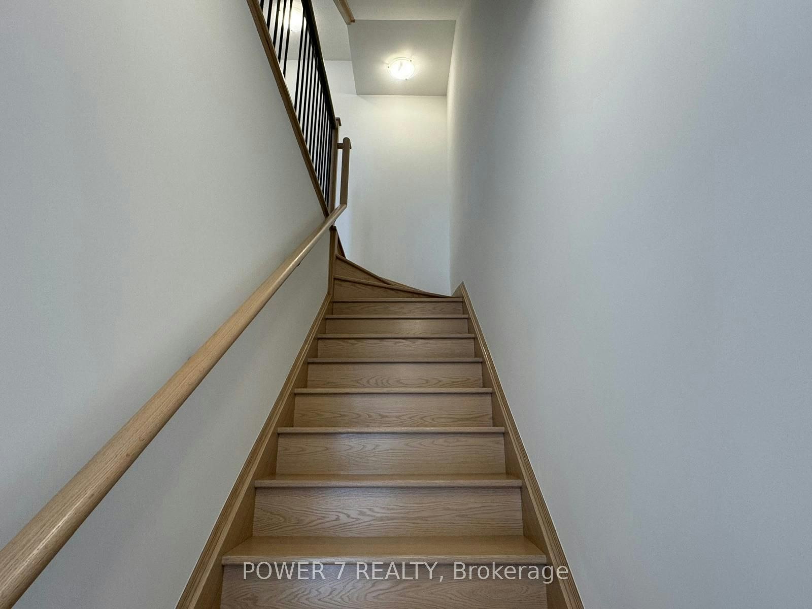 22-14 Lytham Green Circle, Newmarket, ON, L3Y 0H3 - 8