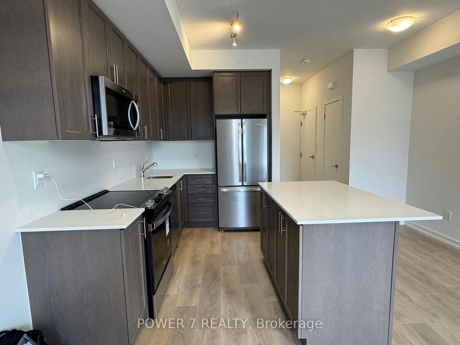 22-14 Lytham Green Circle, Newmarket, ON, L3Y 0H3 - 6