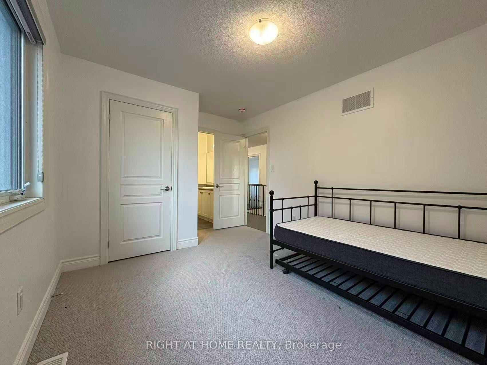 4 Empire Drive, Bradford West Gwillimbury, ON, L3Z 4J1 - 25