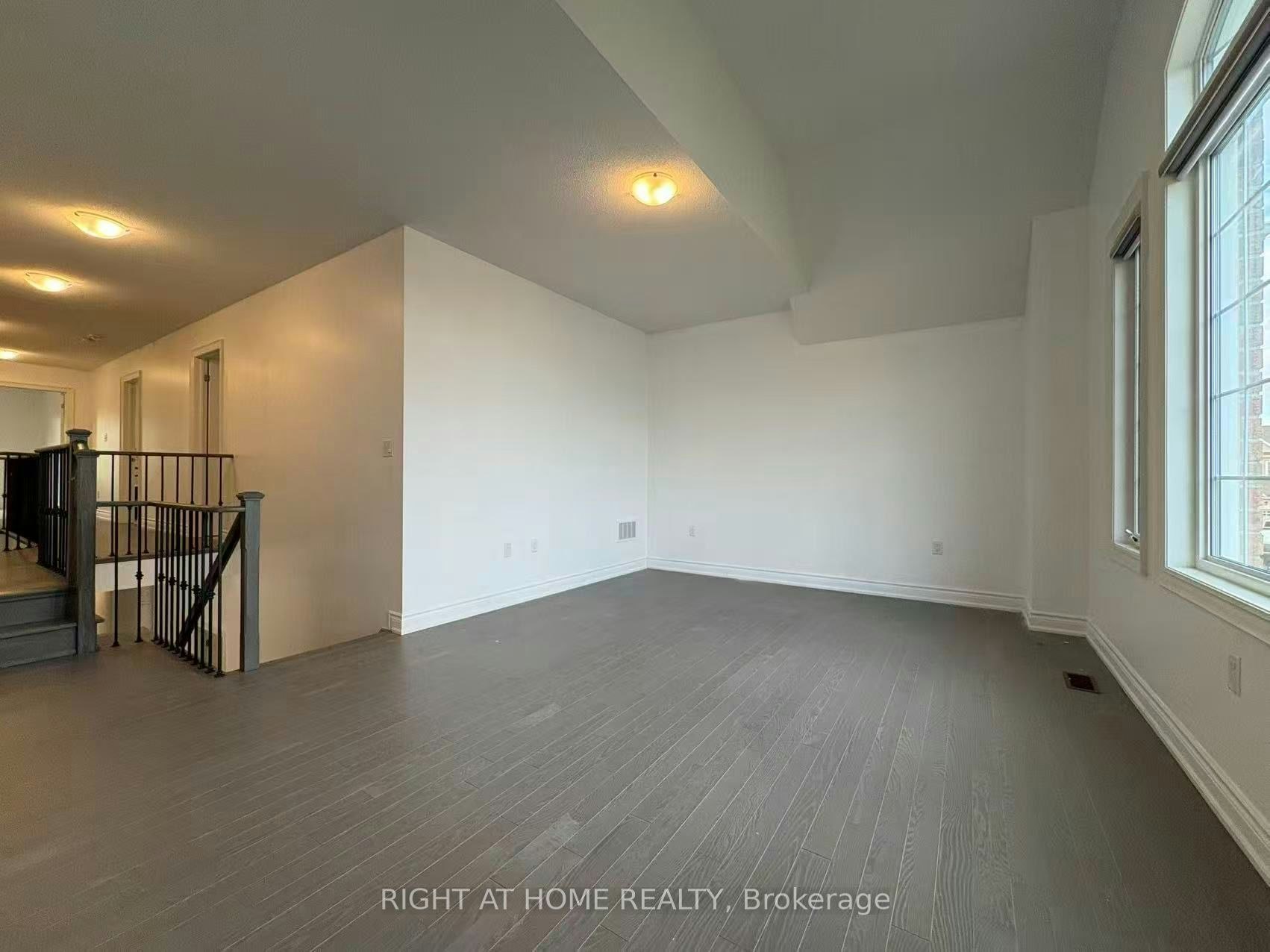 4 Empire Drive, Bradford West Gwillimbury, ON, L3Z 4J1 - 17