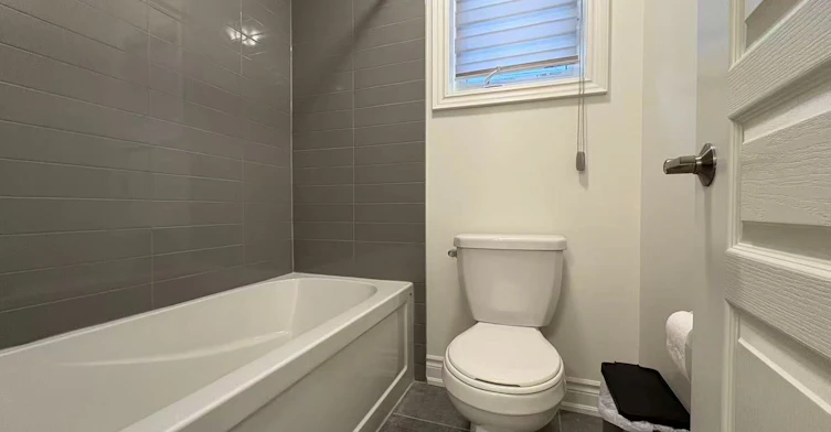 4 Empire Drive, Bradford West Gwillimbury, ON, L3Z 4J1 - 26