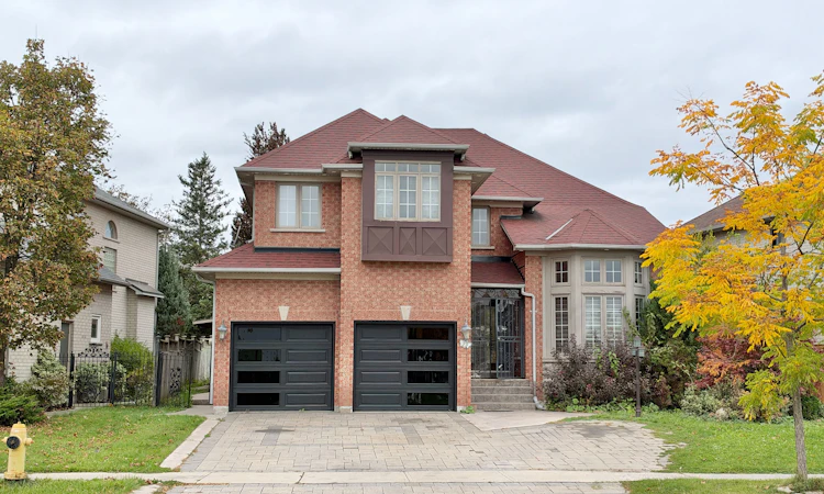 99 Boxwood Crescent