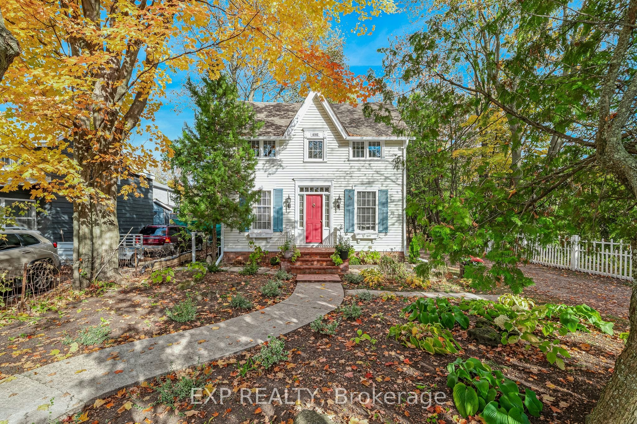 9 Turner Street, Georgina, ON, L4P 3C8