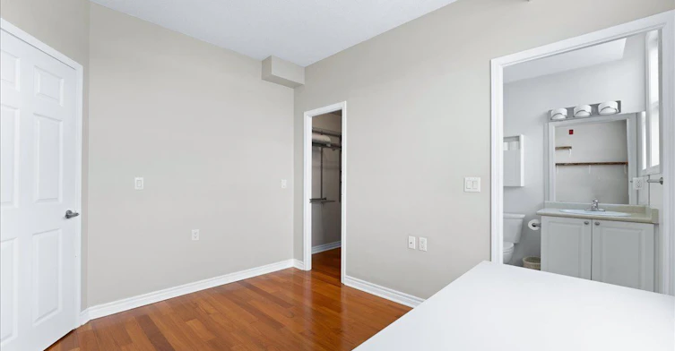 304-15450 Yonge Street, Aurora, ON, L4G 0K1 - 5