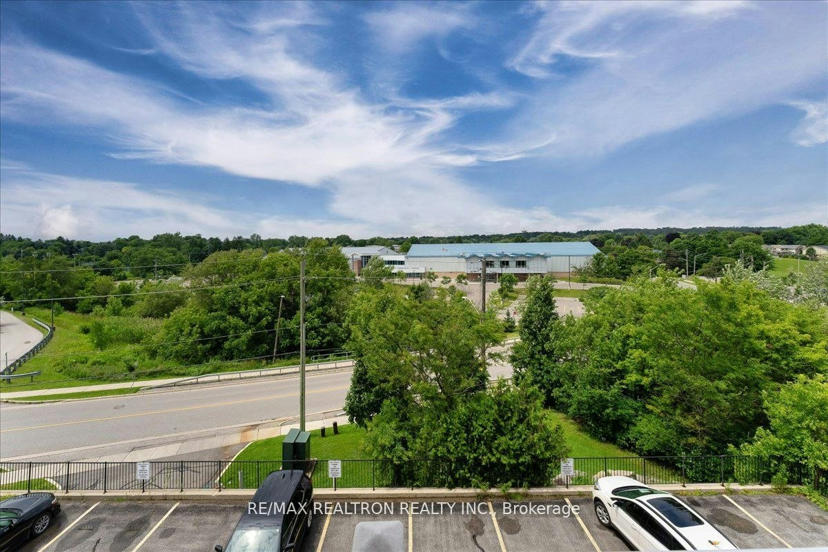 304-15450 Yonge Street, Aurora, ON, L4G 0K1 - 16