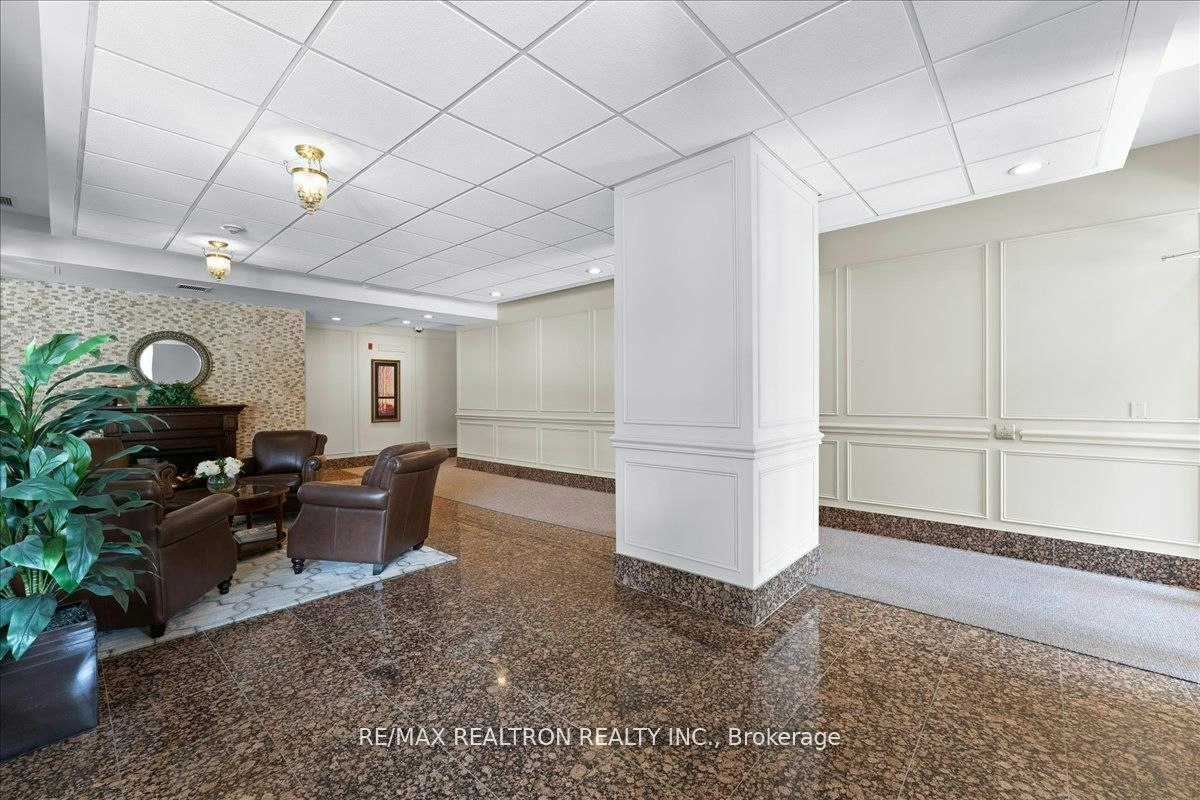304-15450 Yonge Street, Aurora, ON, L4G 0K1 - 17
