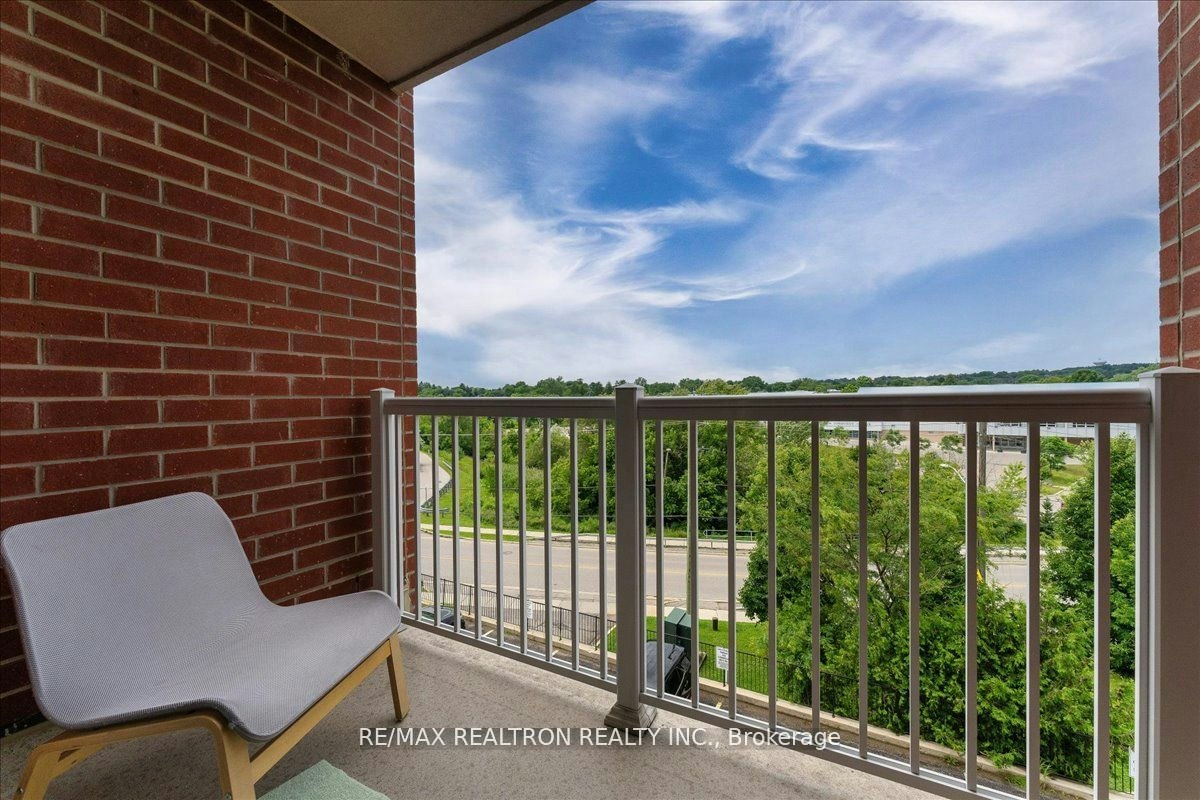 304-15450 Yonge Street, Aurora, ON, L4G 0K1 - 15