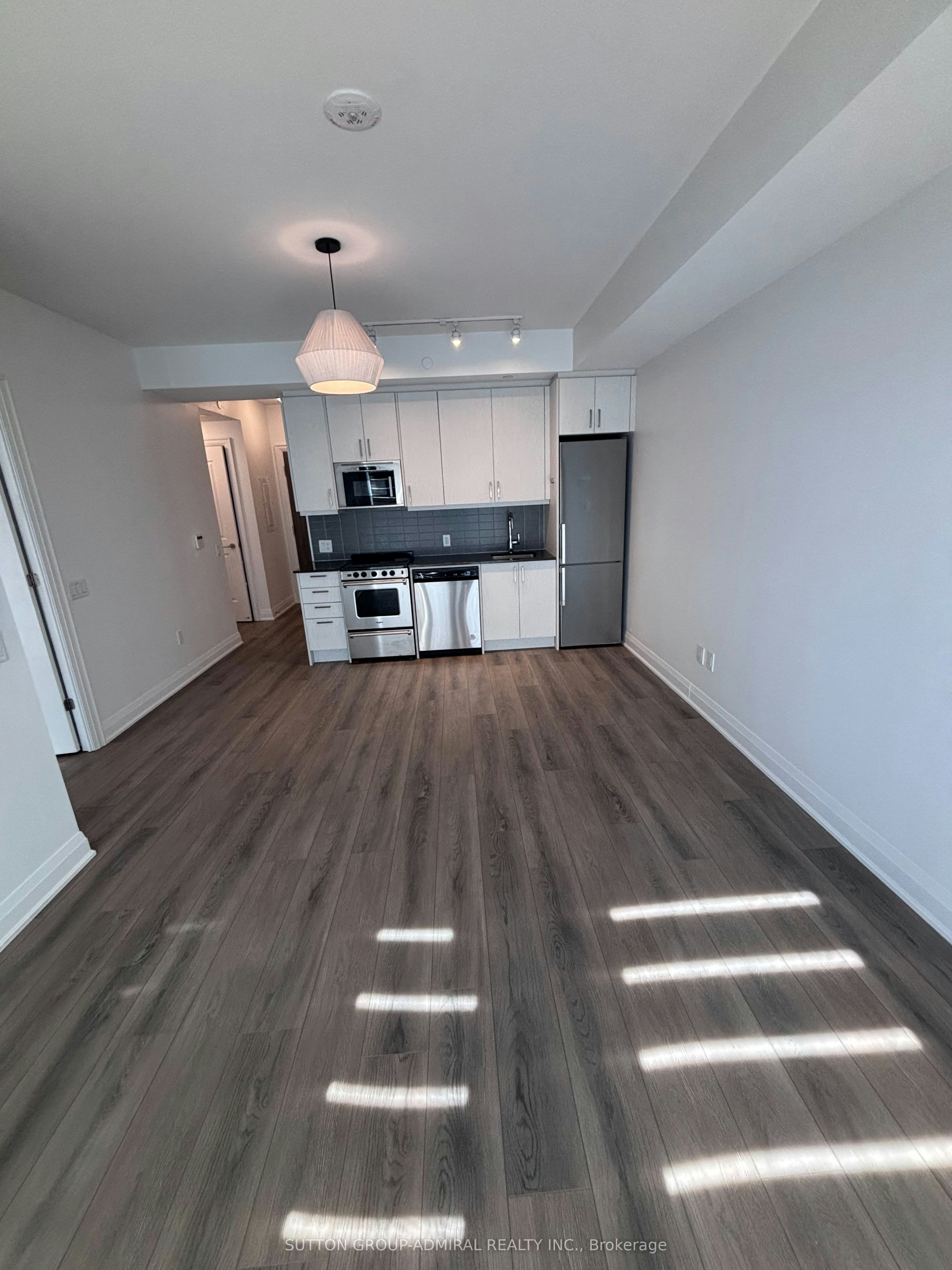 705E-20 Gatineau Drive, Vaughan, ON, L4J 0L3 - 3