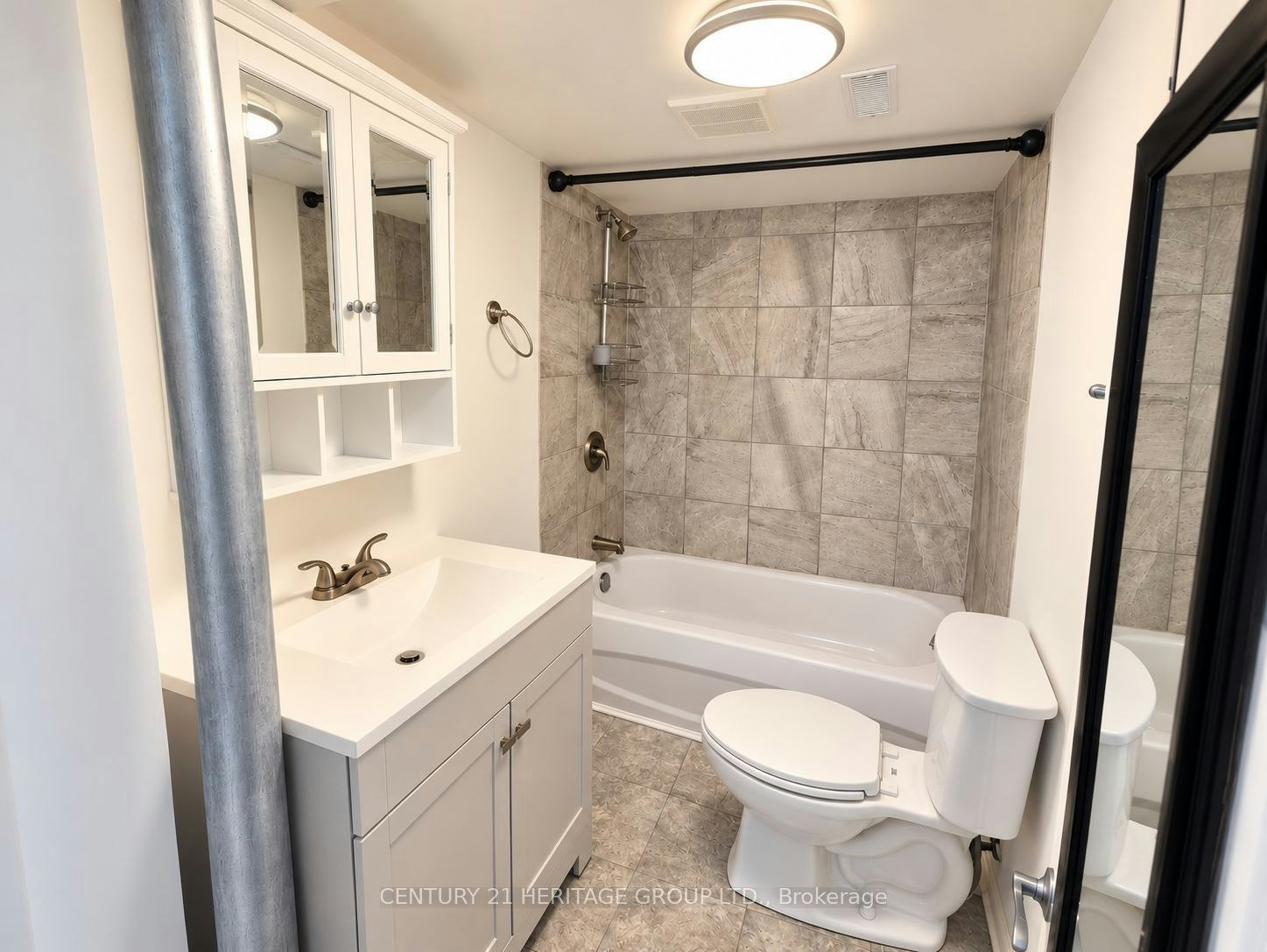 BSMT-62 Howlett Avenue, Newmarket, ON, L3Y 5S5 - 8