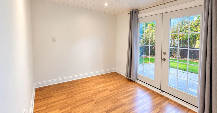 BSMT-62 Howlett Avenue, Newmarket, ON, L3Y 5S5 - 4