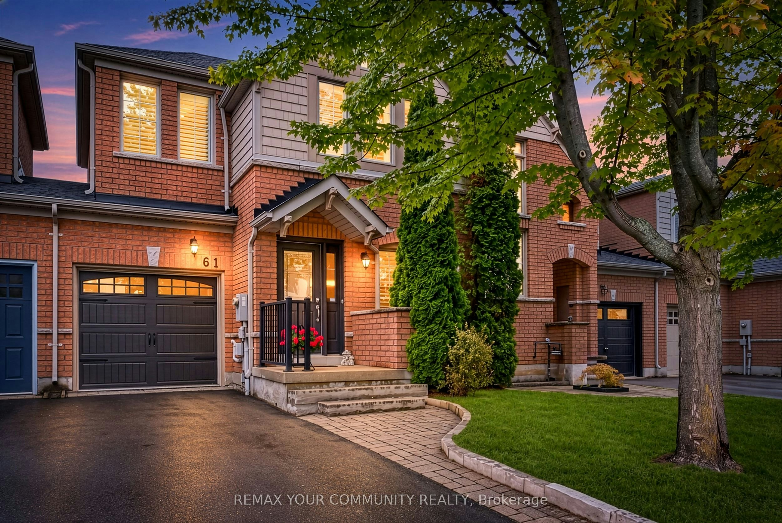 61 Cozens Drive, Richmond Hill, ON, L4E 4W6