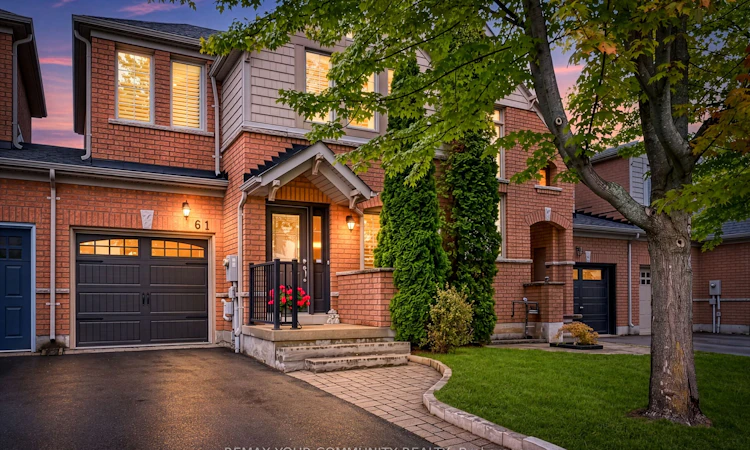 61 Cozens Drive