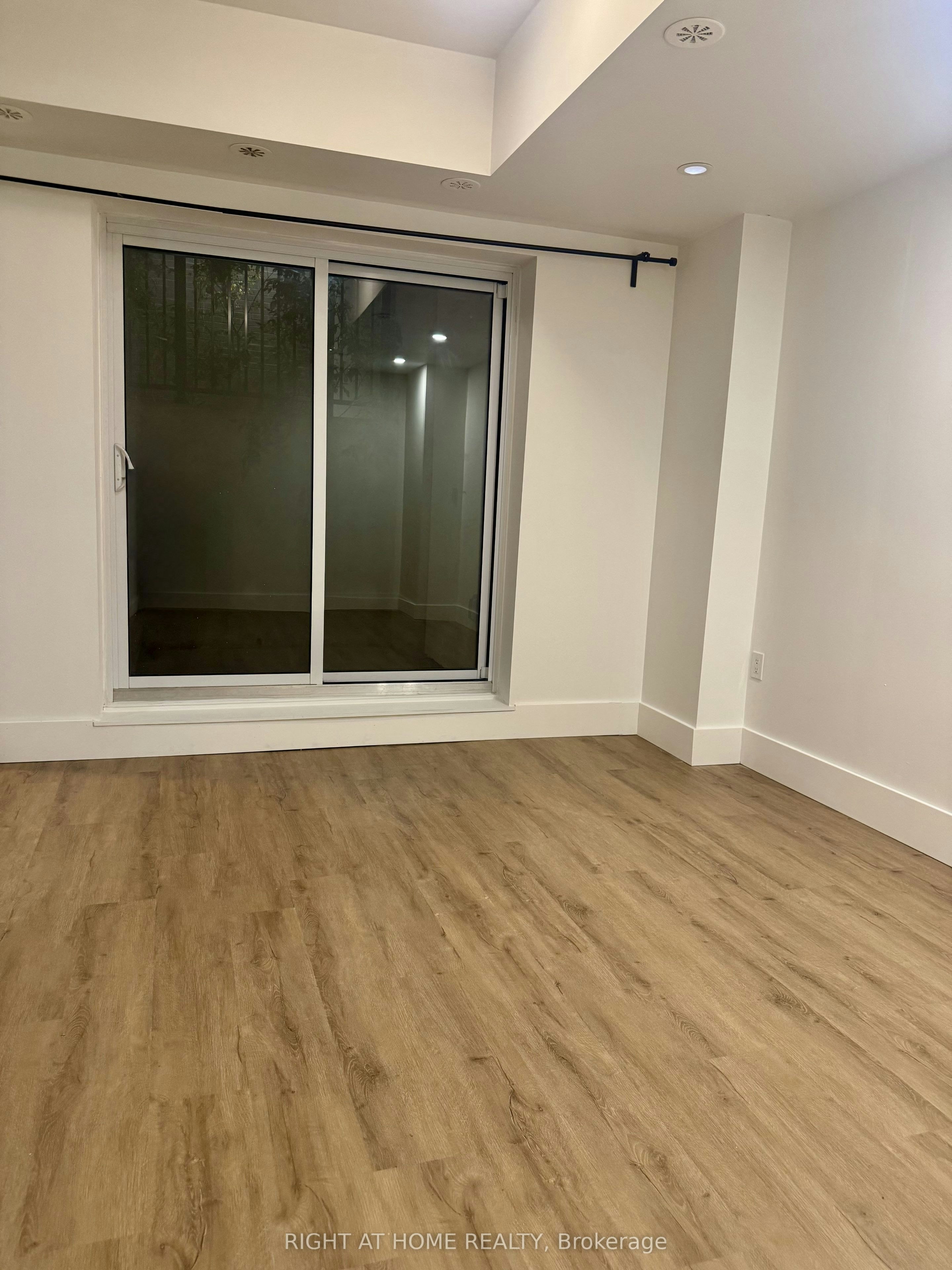 701-5289 Hwy 7 Street E, Vaughan, ON, L4L 0J1 - 16