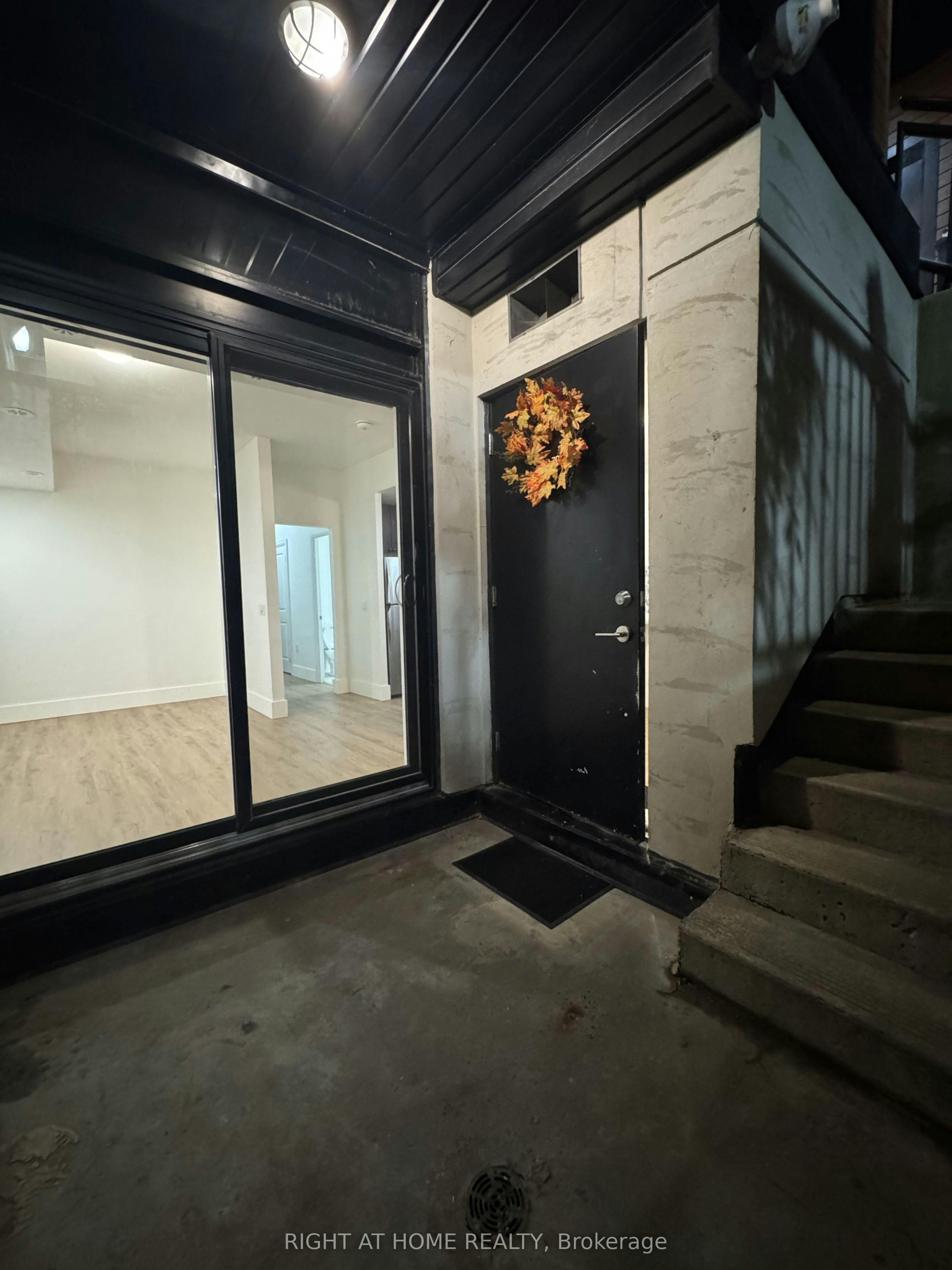 701-5289 Hwy 7 Street E, Vaughan, ON, L4L 0J1 - 2