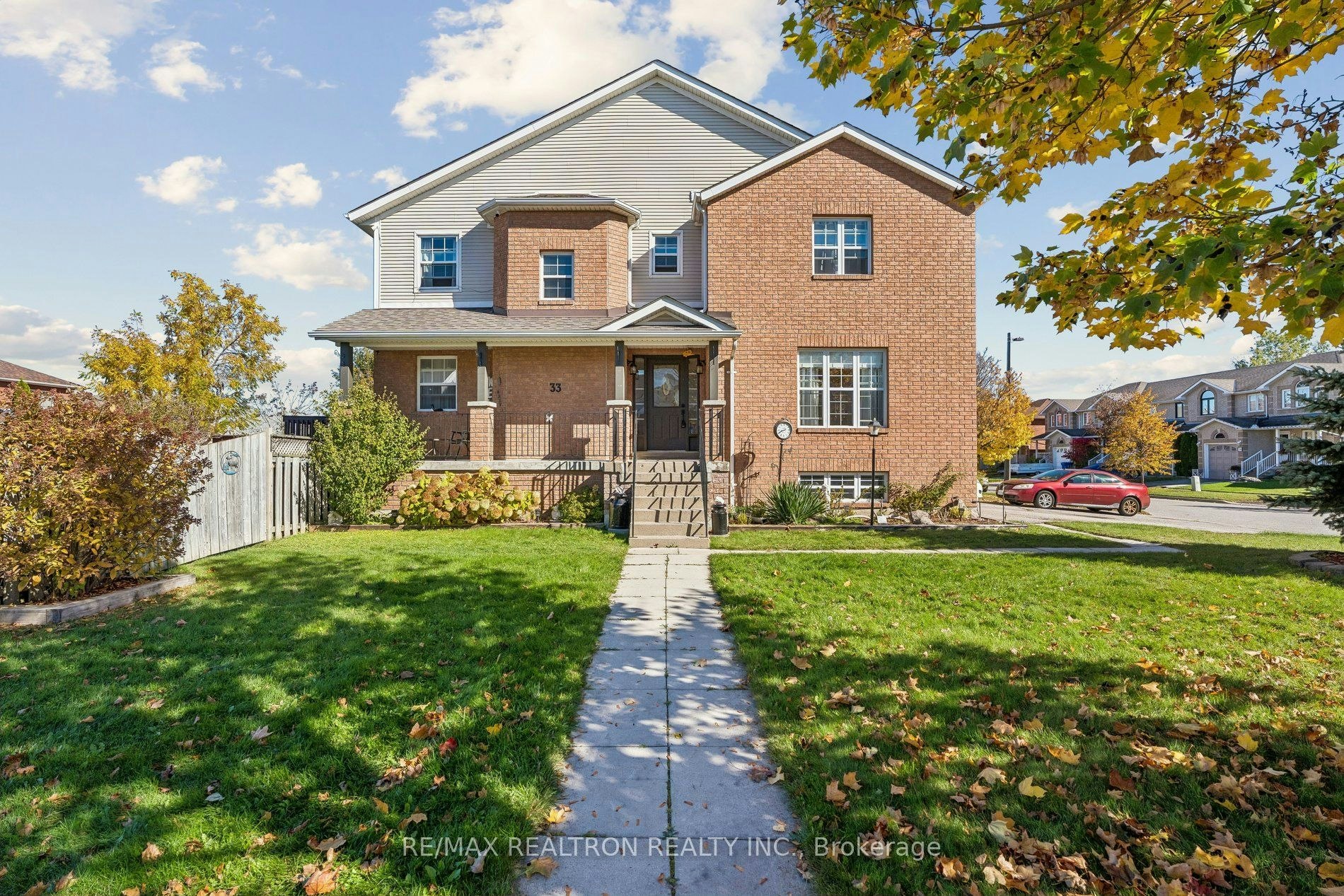 33 Wrendale Crescent, Georgina, ON, L4P 4C4