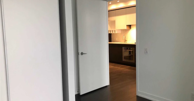 5811-5 Buttermill Avenue, Vaughan, ON, L4K 0J5 - 9