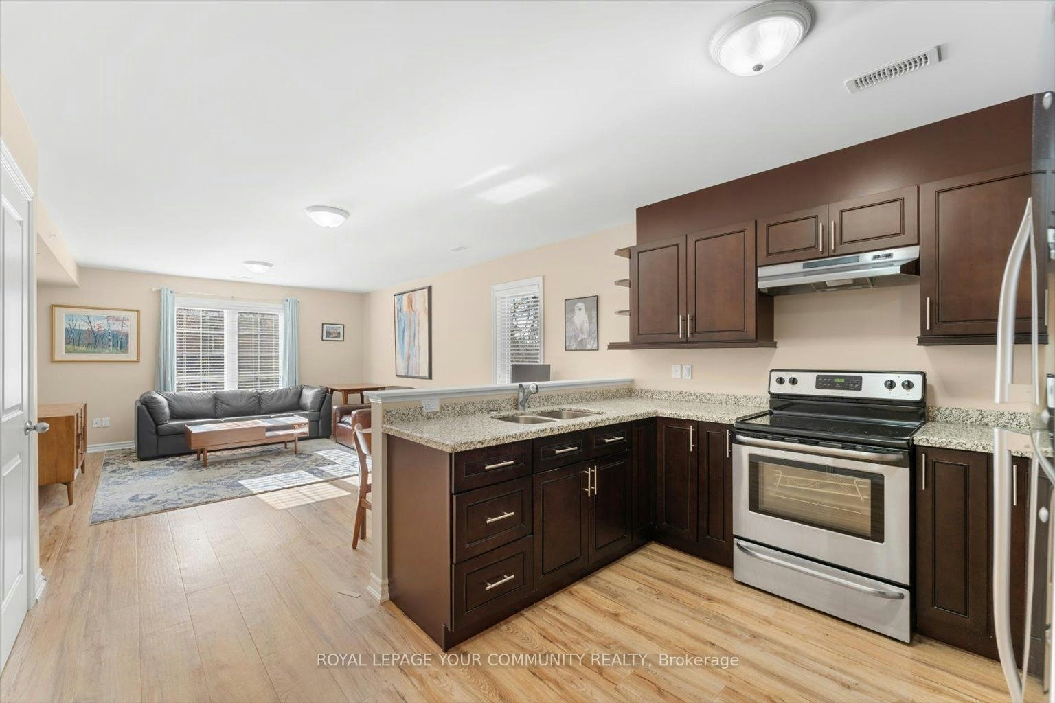 # 3-443 Timothy Street, Newmarket, ON, L3Y 1P7 - 5