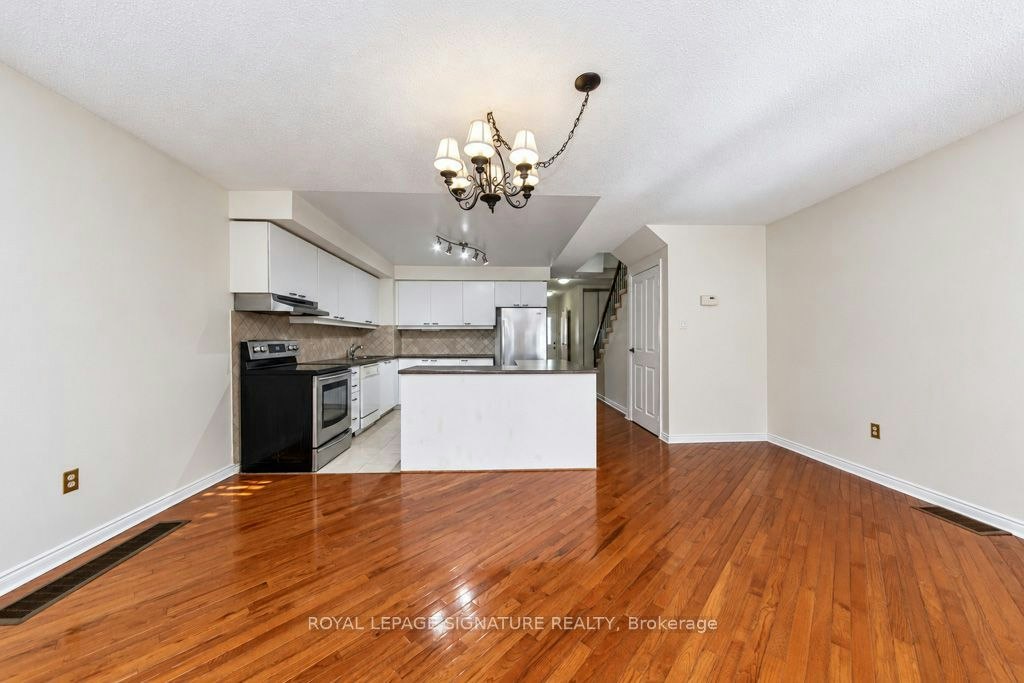 45 Augusta Court, Markham, ON, L3T 7K5 - 8