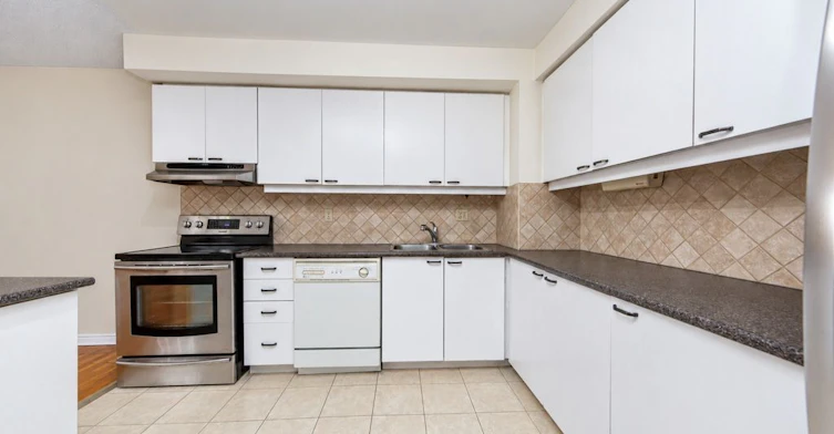 45 Augusta Court, Markham, ON, L3T 7K5 - 13