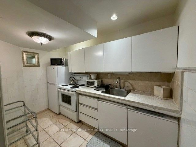 Lower Level-15500 Leslie Street, Aurora, ON, L4G 7C4 - 16