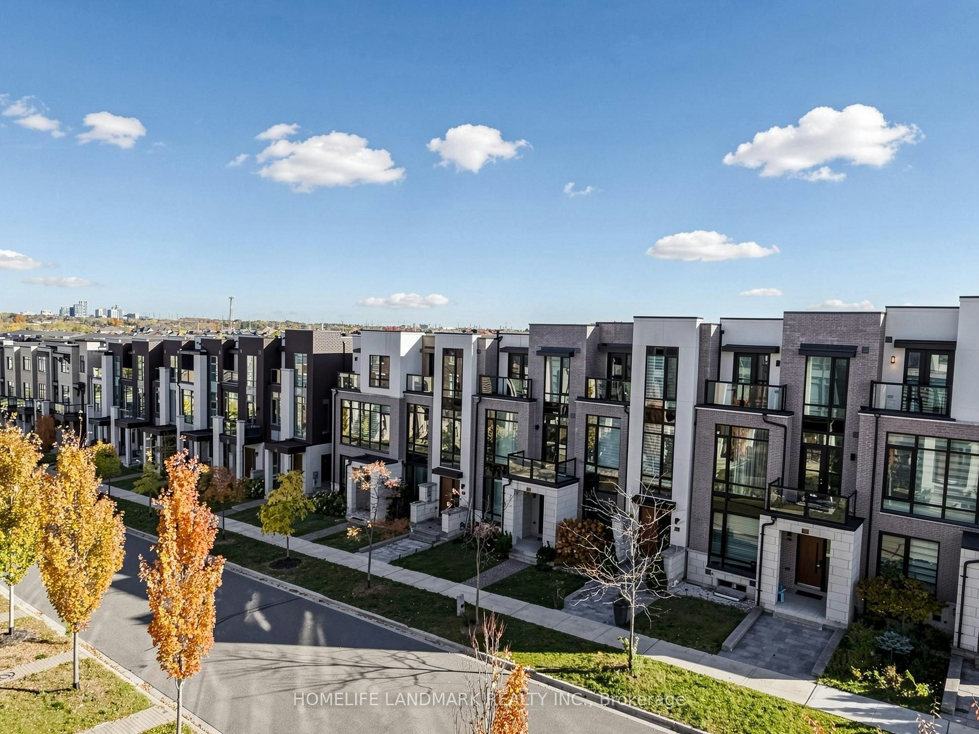 38 Aylin Crescent, Vaughan, ON, L6A 4Z8 - 2