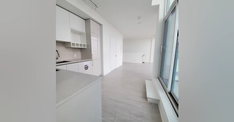 808-950 Portage Parkway, Vaughan, ON, L4K 0J7 - 4